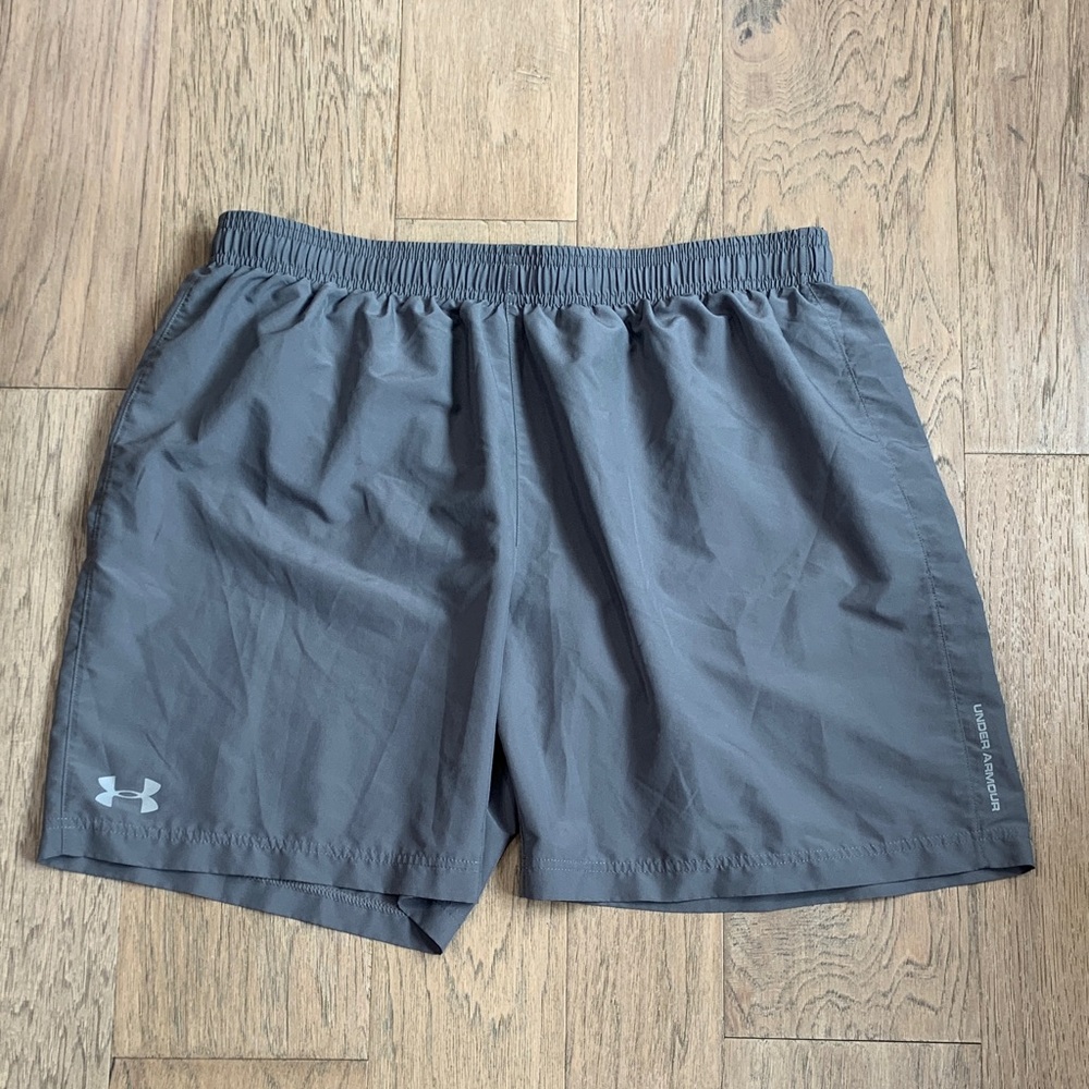Under Armour Men’s Fitted Heat Gear Slate Gray Athletic Shorts Size XL